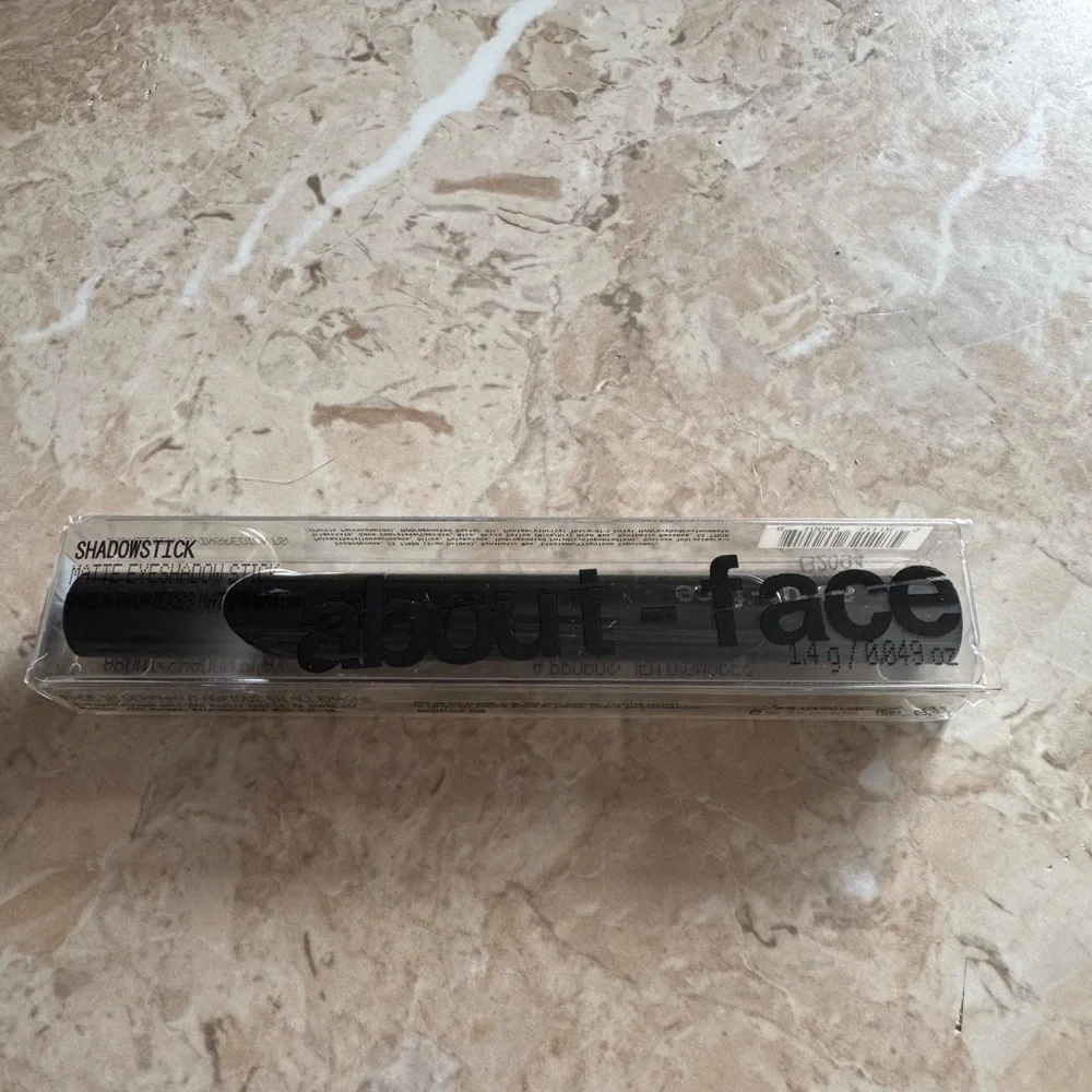 ABOUT-FACE SHADOWSTICK EYESHADOW STICK - KILL THE LIGHTS - MATTE BLACK - NEW